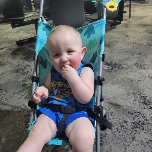 Hey everyone! I sell a variety of things at great prices! Come check me out! ๐ - Picture 8 of 16